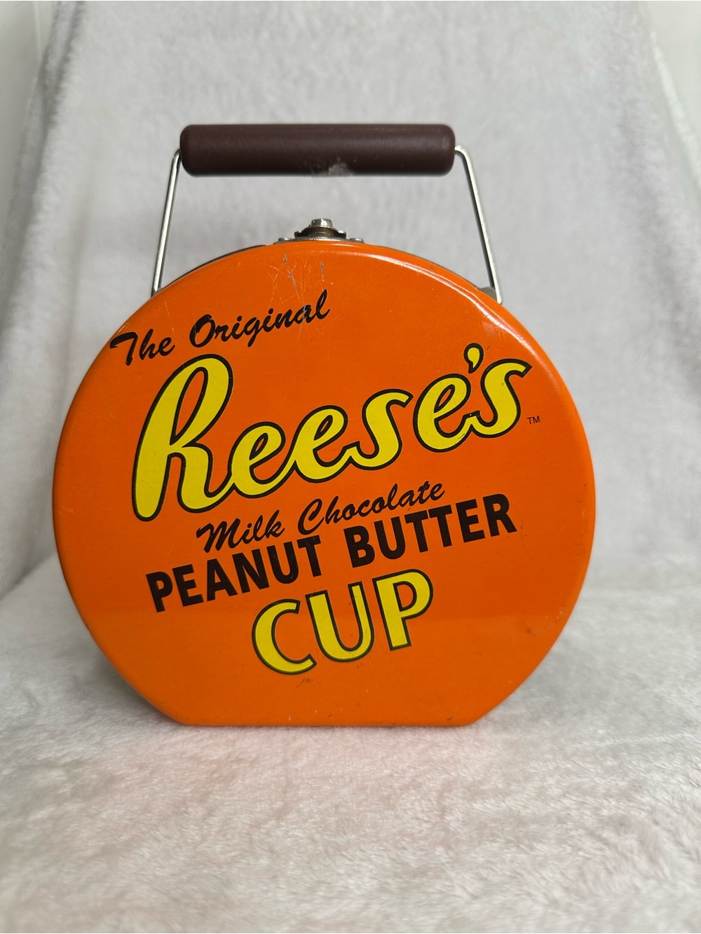 Vintage Reese’s Peanut Butter Cup Tin Lunchbox Container Decor Retro Collectible